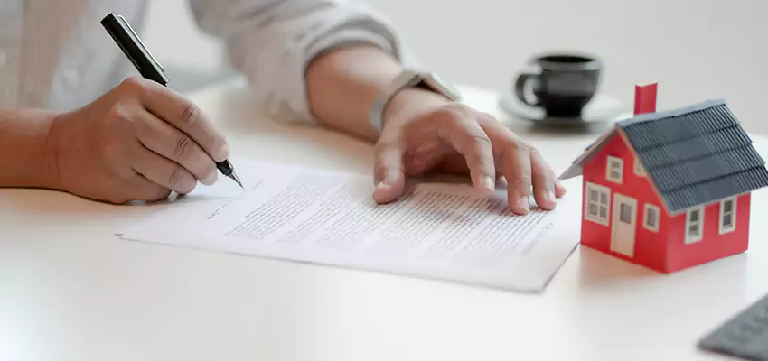 How We Calculate Your Sell House in Foreclosure Offer in East Hampton, New York?